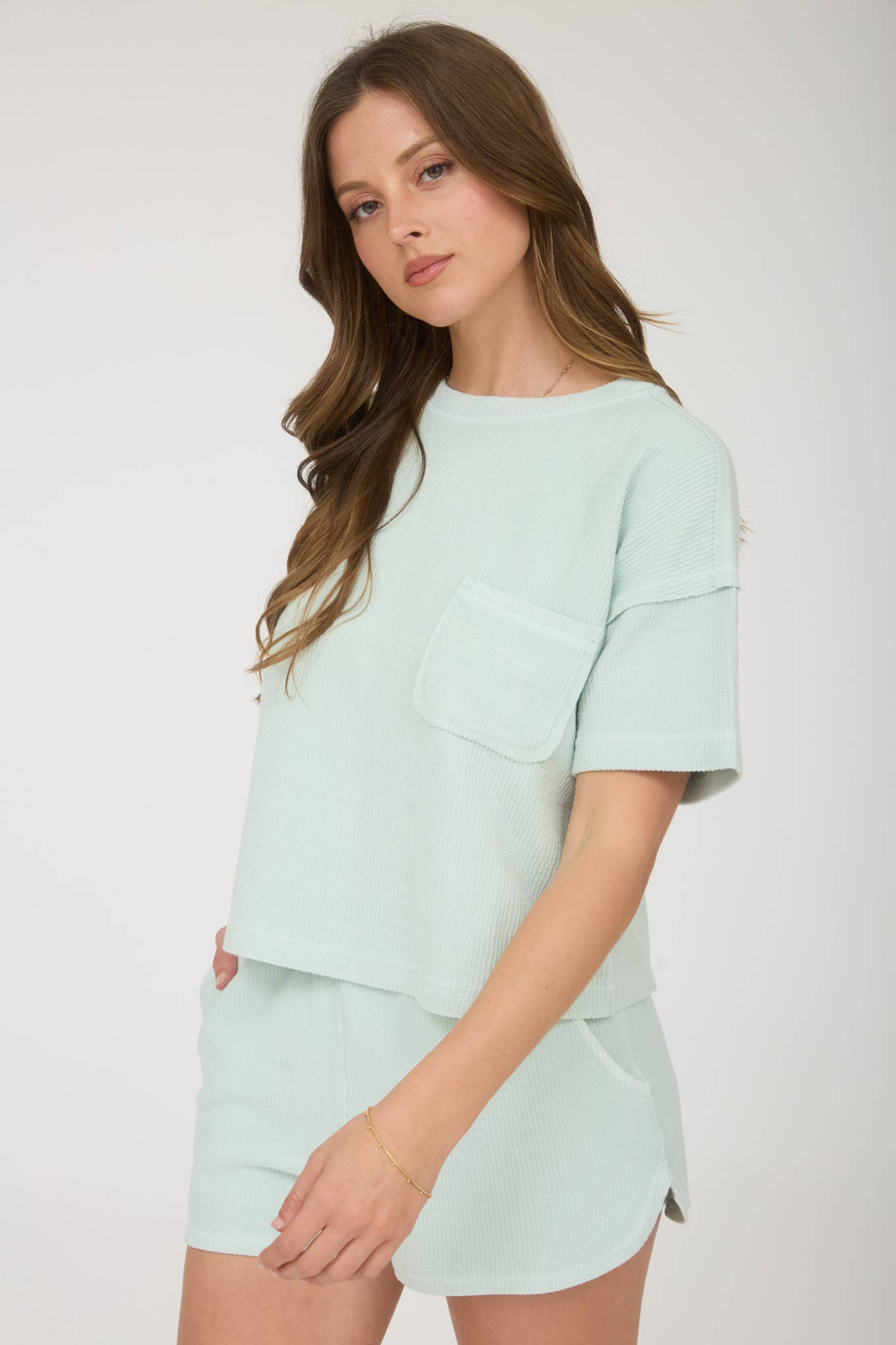 RIBBED POCKET SHORT SLEEVE TOP