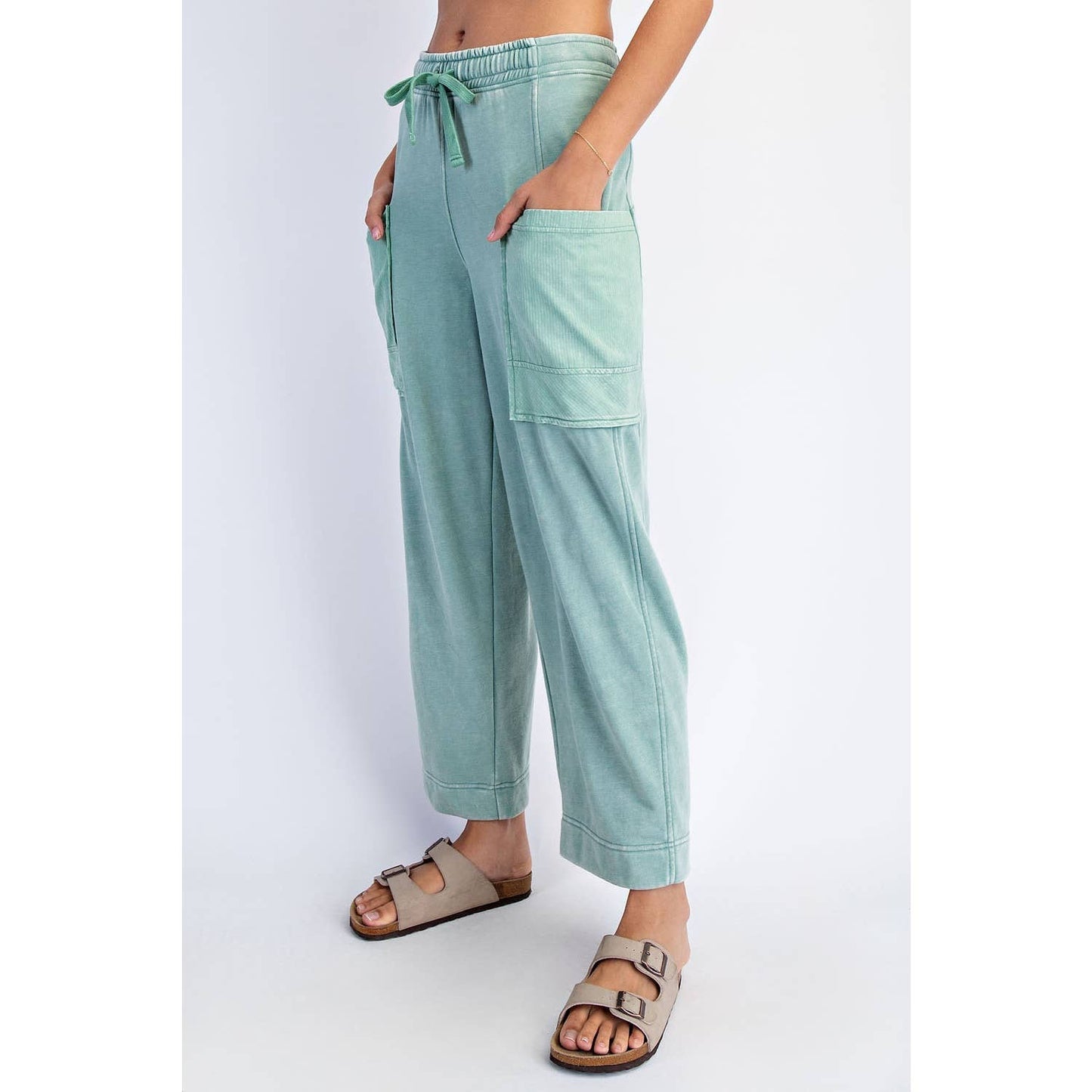 MINERAL WASHED CROPPED CARGO PANT