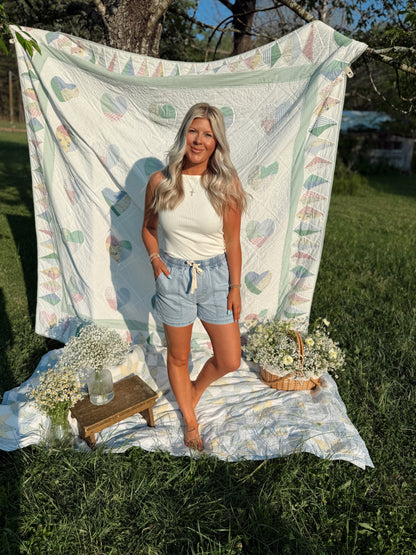 WASHED DENIM DRAWSTRING PATCH POCKET SHORTS