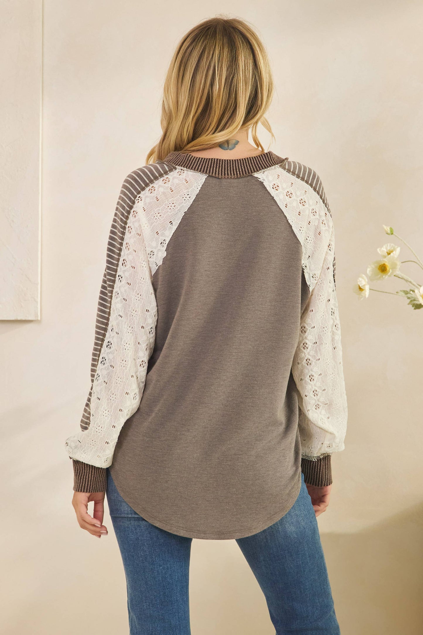 Contrast V Neck Long Sleeve Top