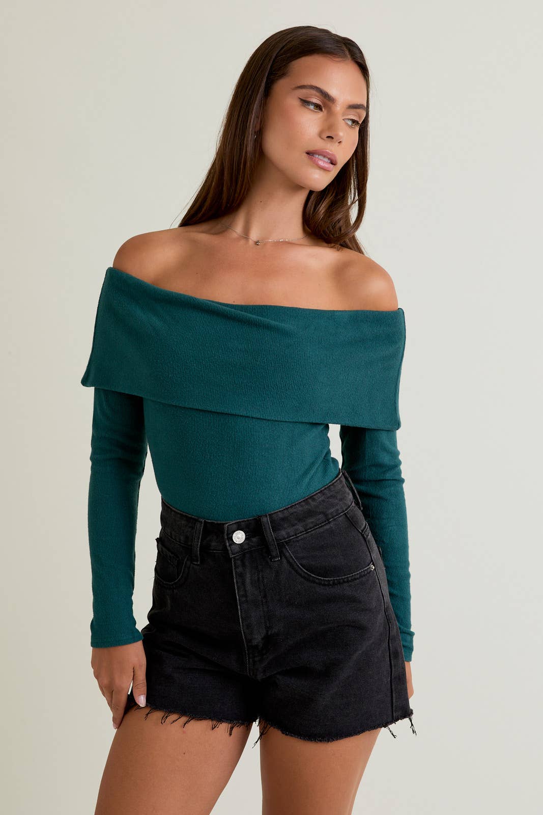 OFF SHOULDER LONG SLEEVE TOP