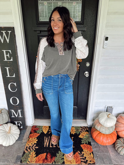 Color Block Animal Contrast Top