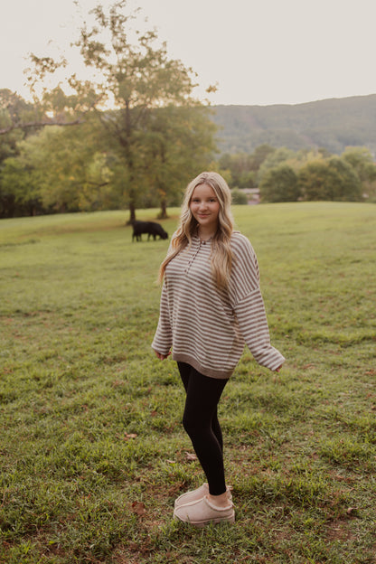 BUTTON HENLEY STRIPE SWEATER