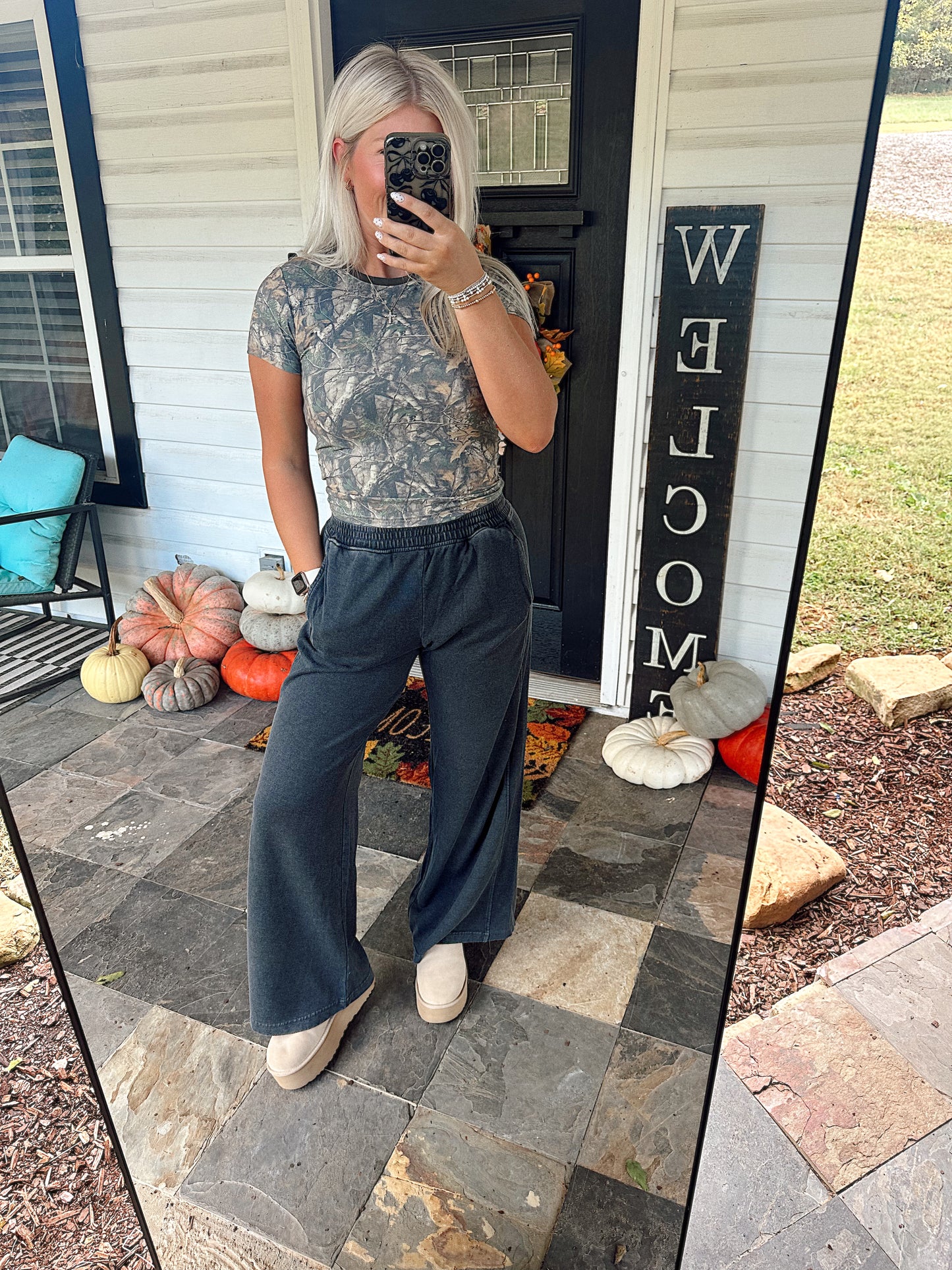 MINERAL WASHED RIBBED SIDE WIDE PANT Black