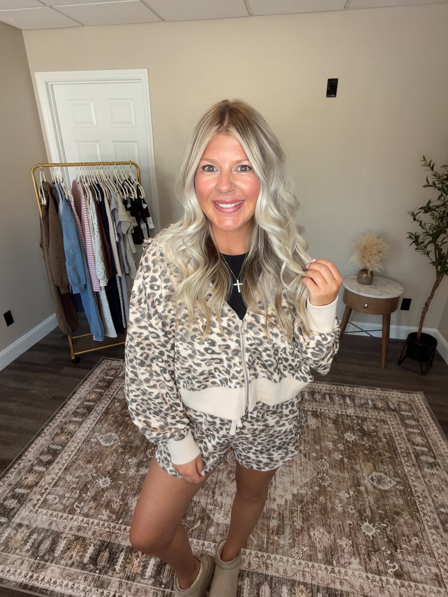 LEOPARD ZIP UP