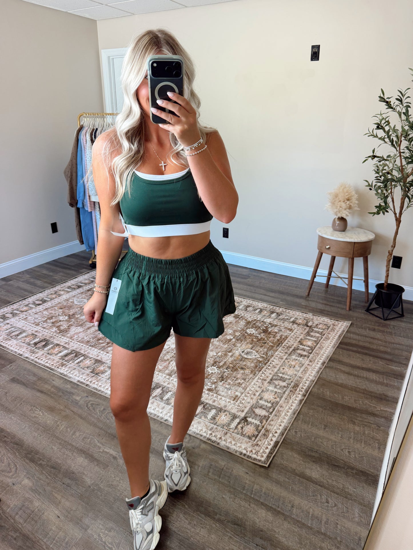 Breeze Flutter Short