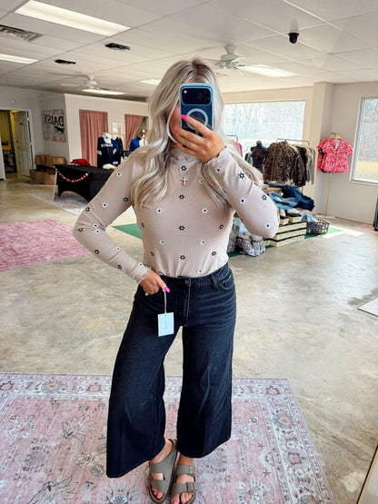 Daisy Drift Floral Embroidered Top