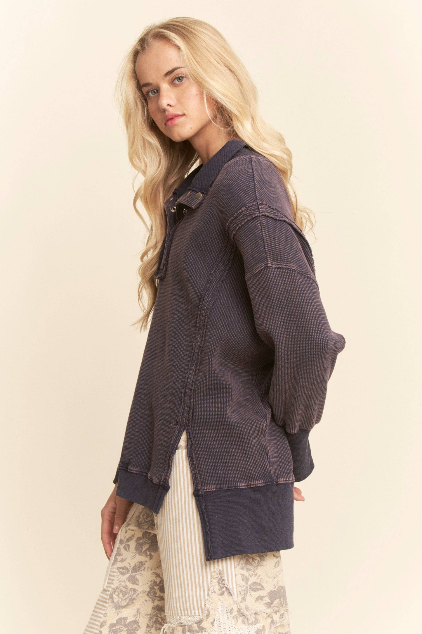 BUTTON HENLEY TOP
