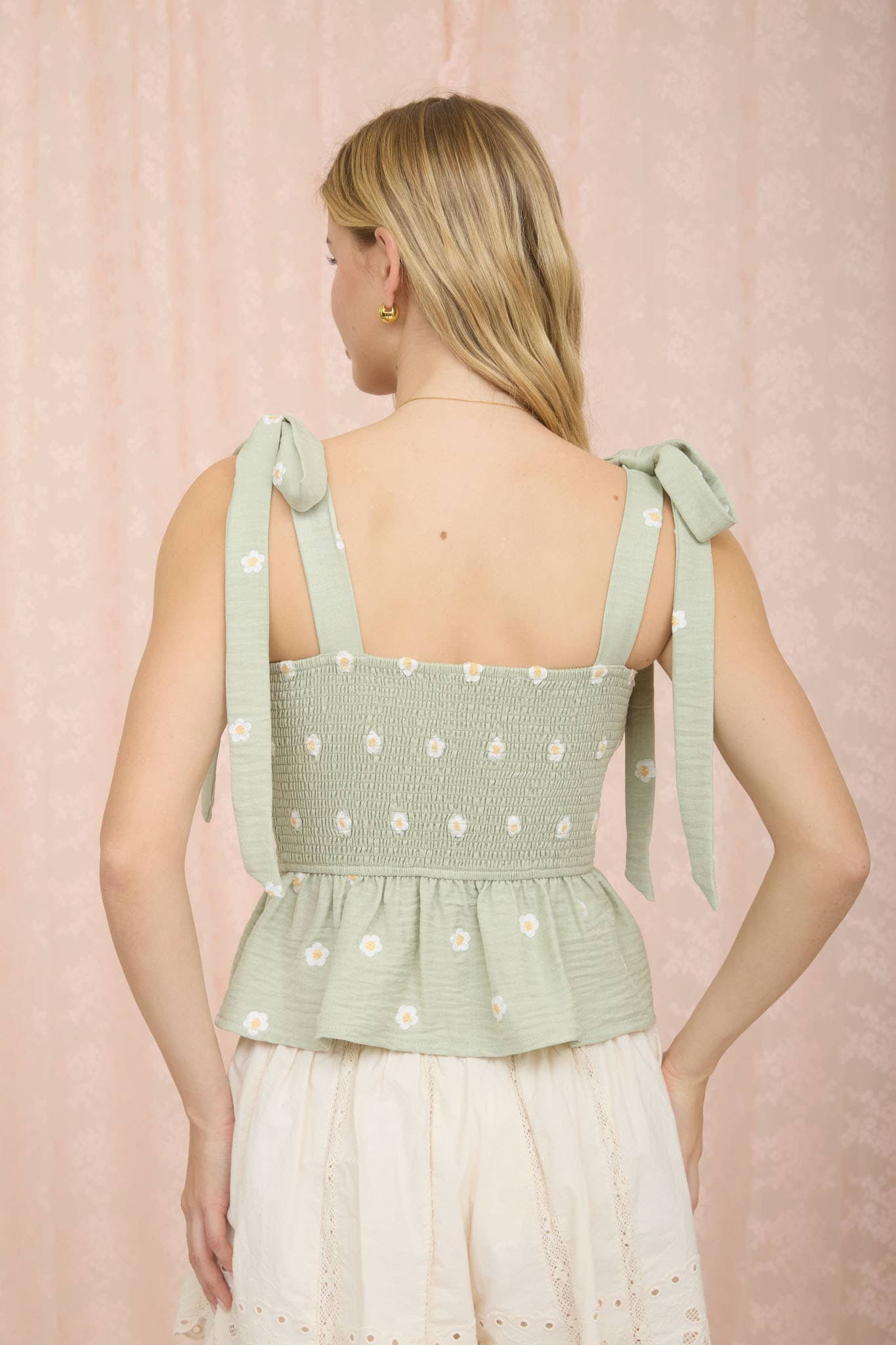 DAISY EMBROIDERY SMOCKED TIE STRAP TOP